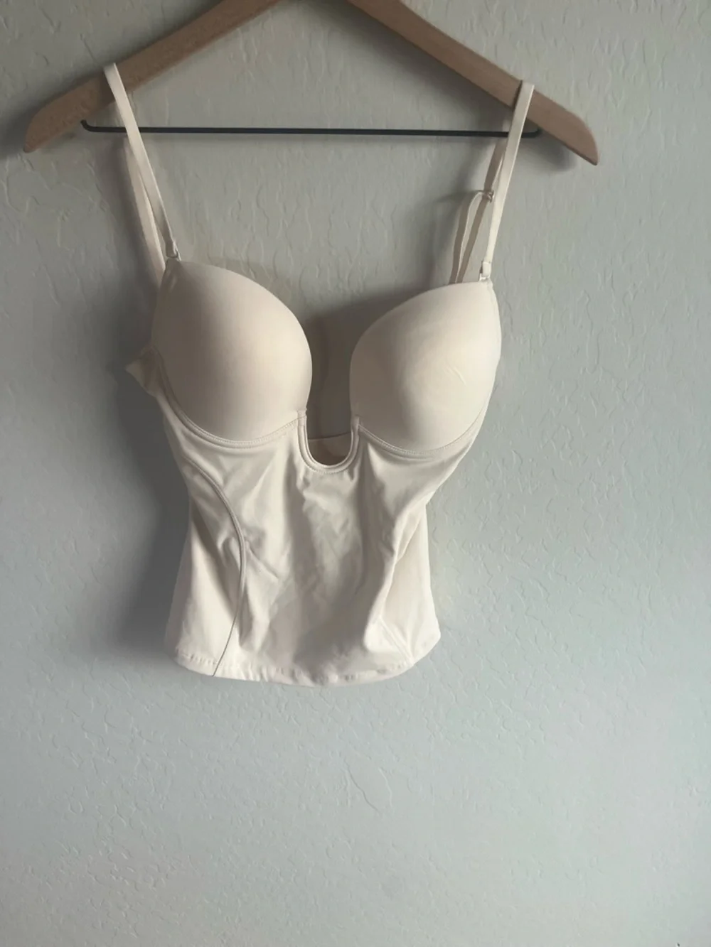 Slimers Deep V Plug Women’s Shapewear Push Up Size M NWT Glam Event